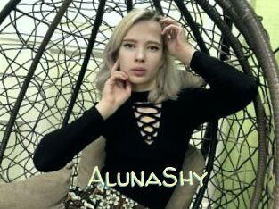 AlunaShy