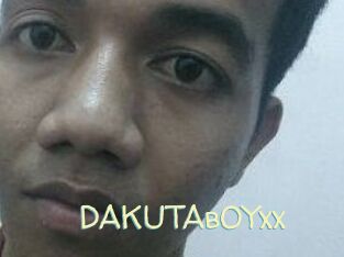 DAKUTAbOYxx