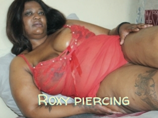 Roxy_piercing