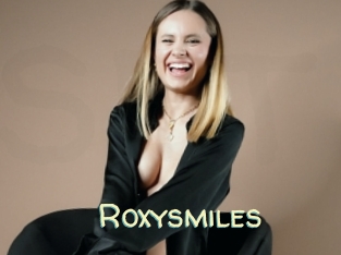 Roxysmiles